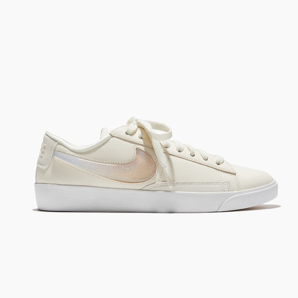 Nike Blazer Low LX